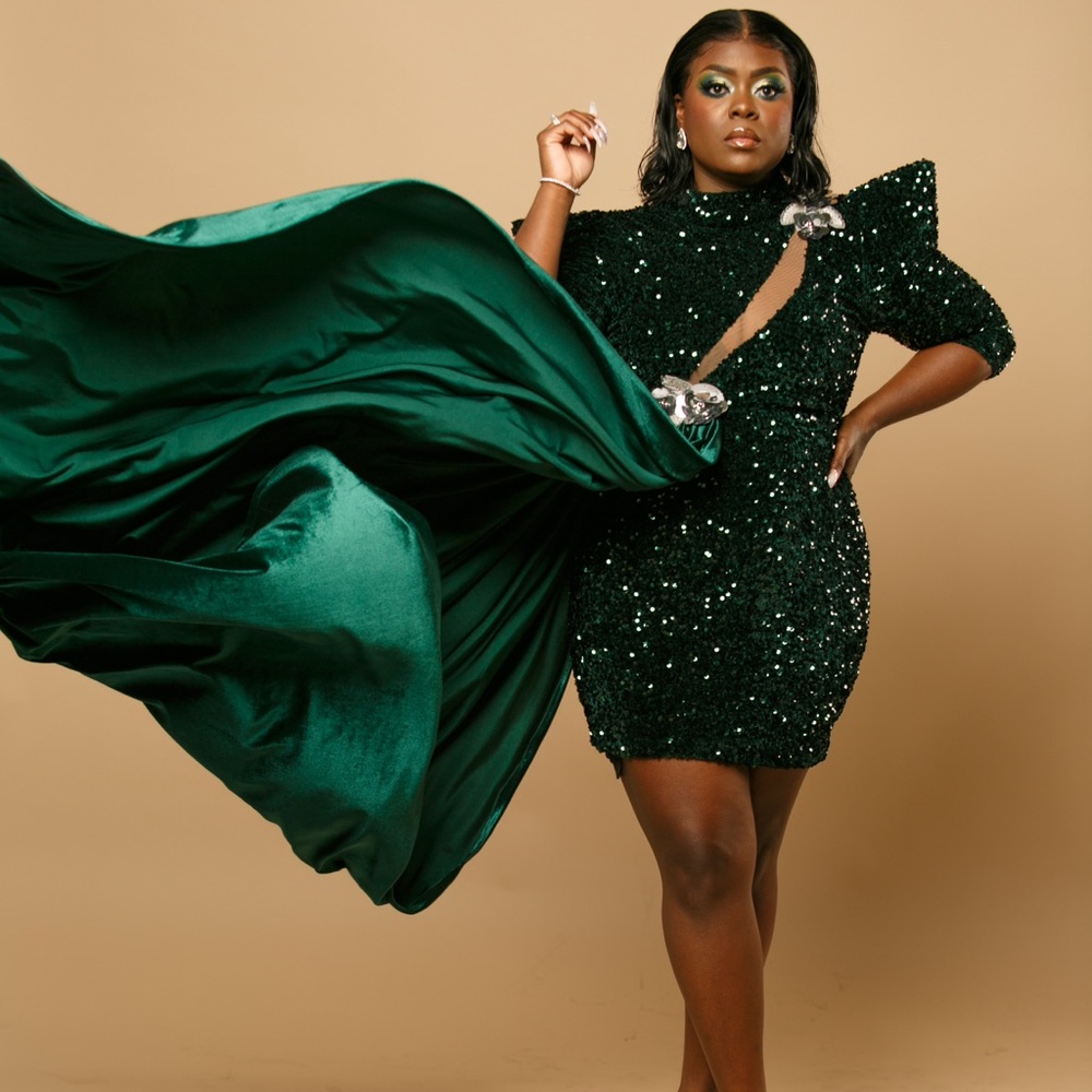 Short emerald green embellished sequin dress w/velvet train